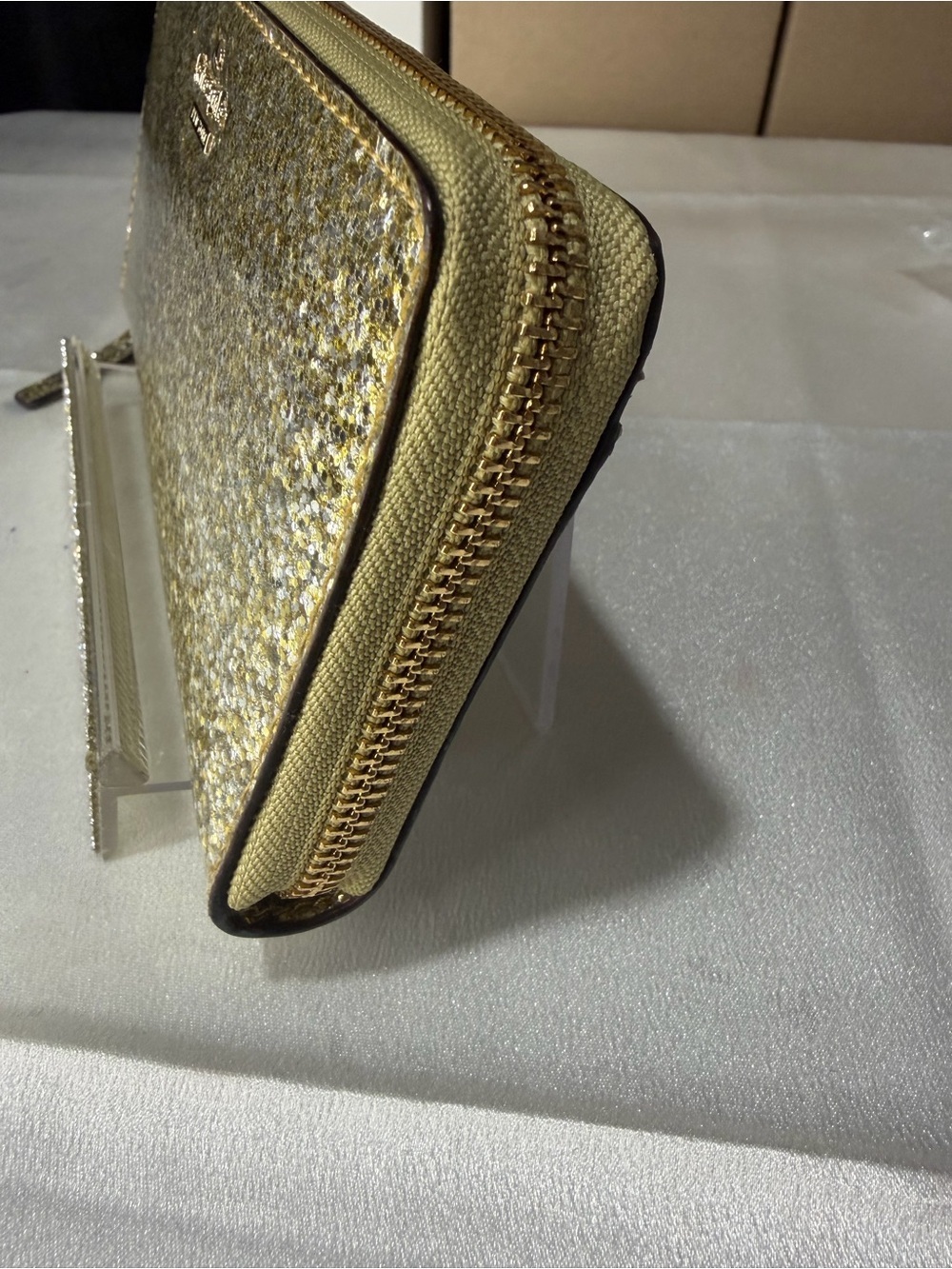 Kate Spade gold glitter clear coat long wallet brand new with story line - Picture 4 of 9
